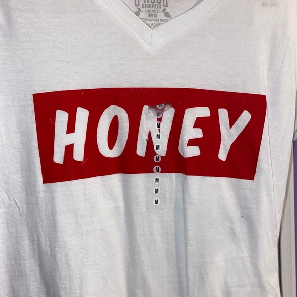 White tee with red letters - Picture 2 of 3